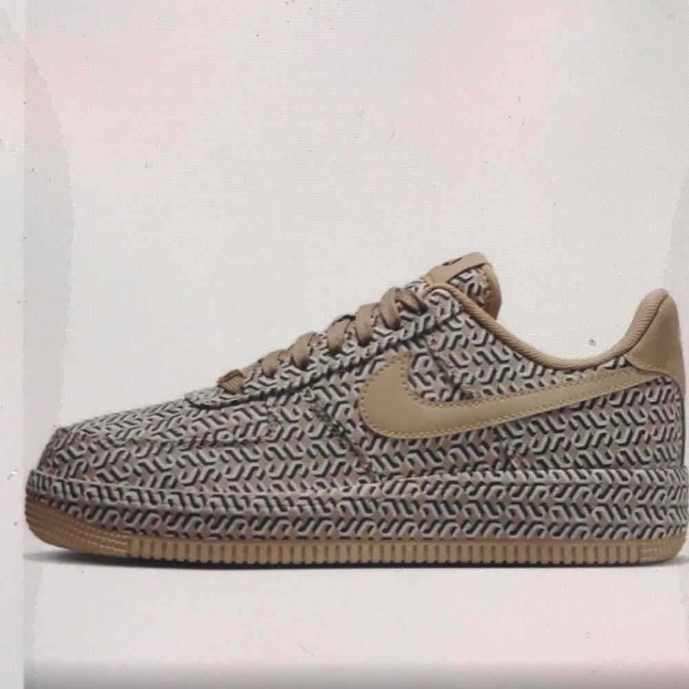 NEW Nike United Womens Air Force 1 LX 6 BNIB NEW